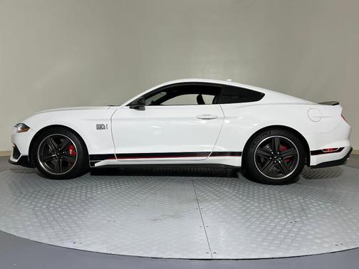 2022 Ford Mustang Mach 1