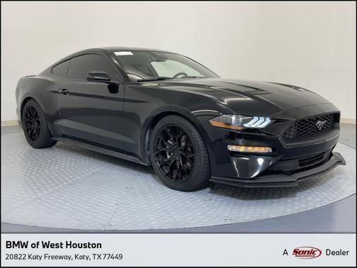 2022 Ford Mustang EcoBoost