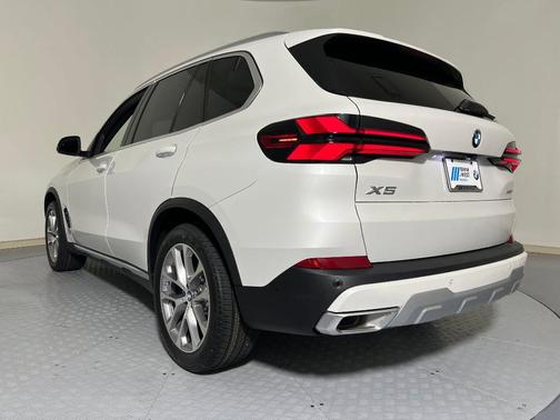 2026 BMW X5 sDrive40i