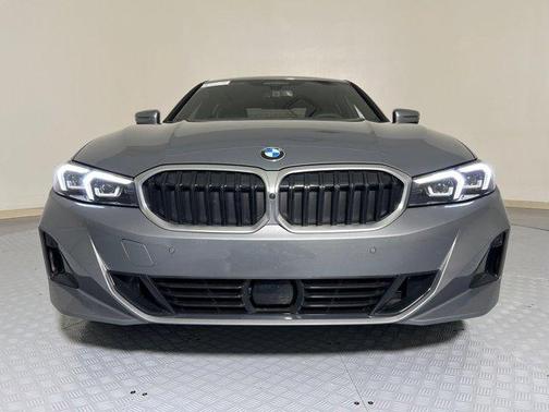 2025 BMW 330 i xDrive
