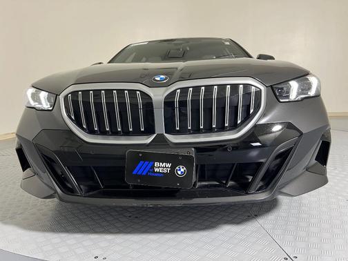 2024 BMW 530 i