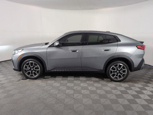 2025 BMW X2 xDrive28i