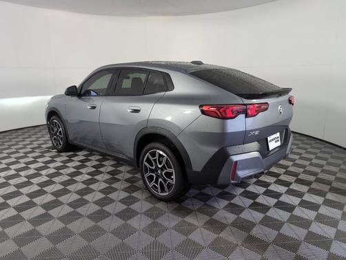 2025 BMW X2 xDrive28i