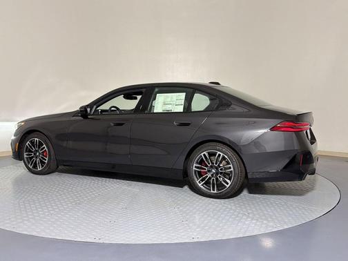 Dark Graphite Metallic 2027 BMW 530 i