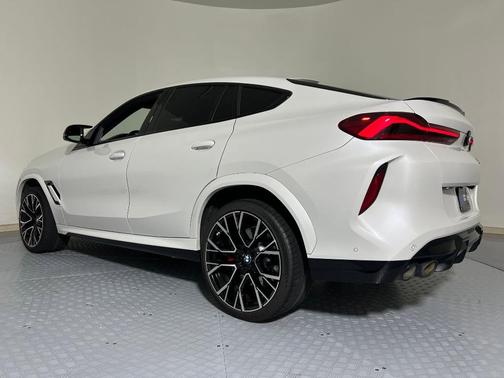 2023 BMW X6 M Base