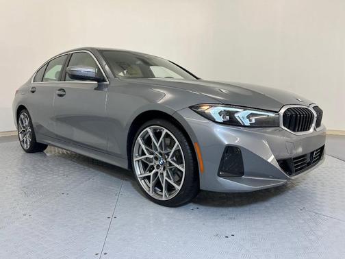 2025 BMW 330 i xDrive