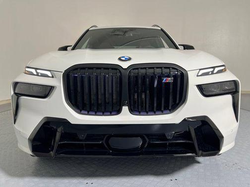 2026 BMW X7 M60i