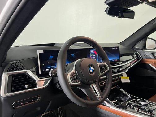 2026 BMW X7 M60i