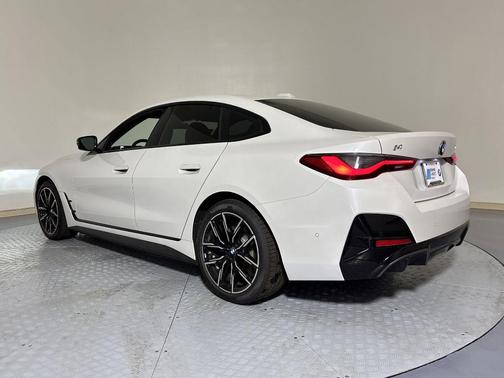 Mineral White Metallic 2026 BMW i4 Gran Coupe eDrive40