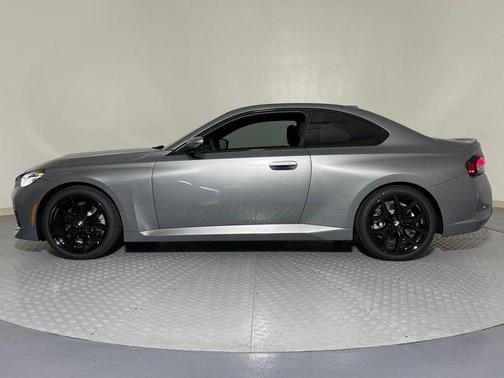 2025 BMW 230 i