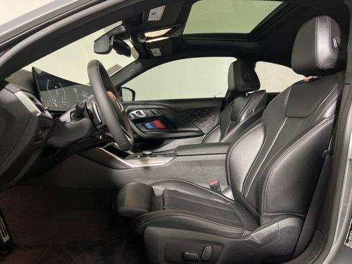 2025 BMW 230 i