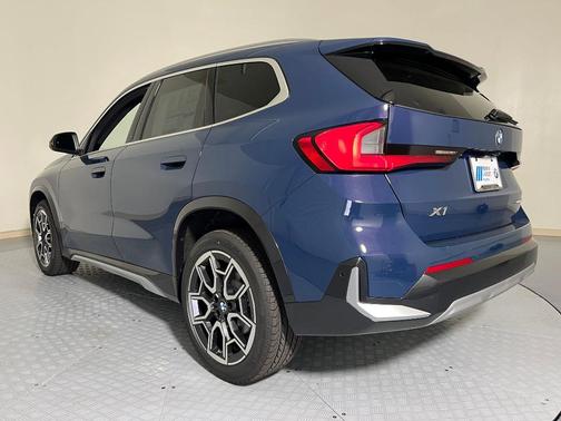 Night 2026 BMW X1 xDrive28i