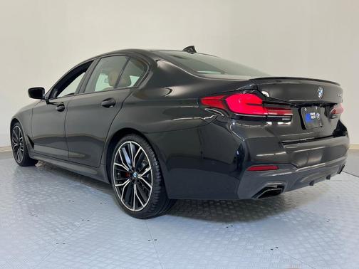 2023 BMW 540 i