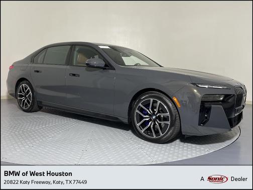 2025 BMW 760 760i xDrive