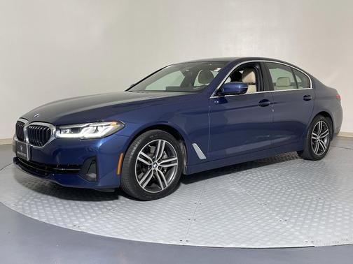 2022 BMW 530 i