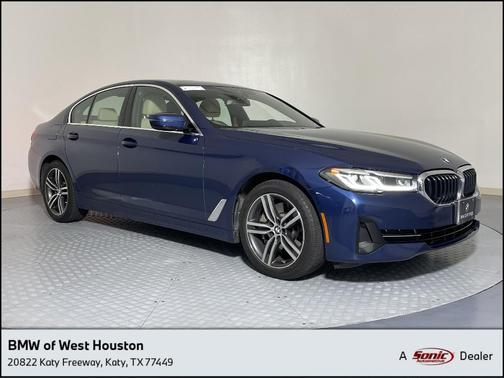 2022 BMW 530 i
