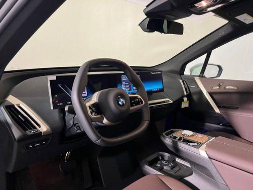 2026 BMW iX xDrive60