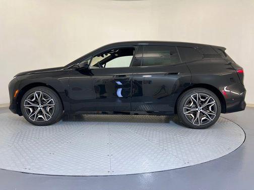 2026 BMW iX xDrive45