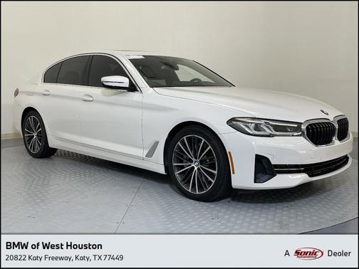 2022 BMW 530 i