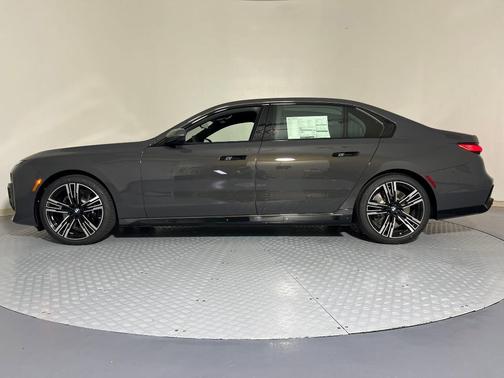 2026 BMW 760 760i xDrive