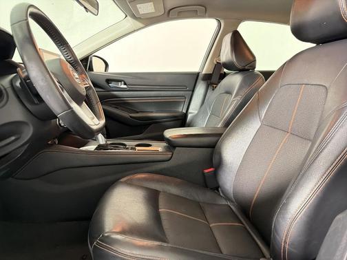 Gun Metallic 2022 Nissan Altima 2.5 SR