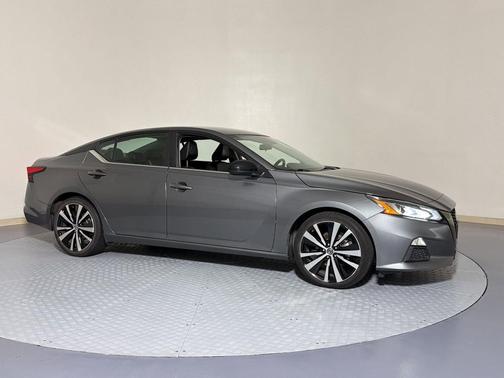 Gun Metallic 2022 Nissan Altima 2.5 SR