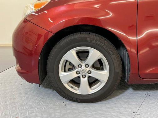2013 Toyota Sienna LE