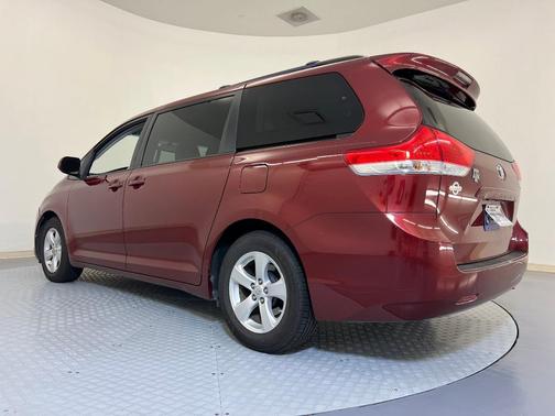 2013 Toyota Sienna LE
