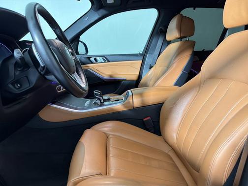 Black Sapphire Metallic 2022 BMW X5 sDrive40i