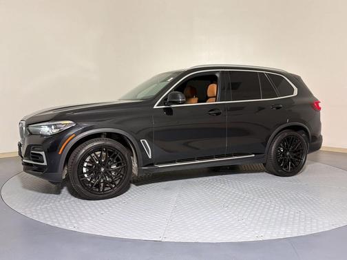 Black Sapphire Metallic 2022 BMW X5 sDrive40i