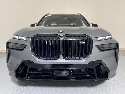 2026 BMW X7 M60i