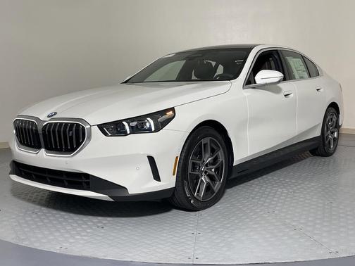 2025 BMW i5 xDrive40