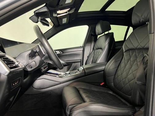2025 BMW X6 xDrive40i