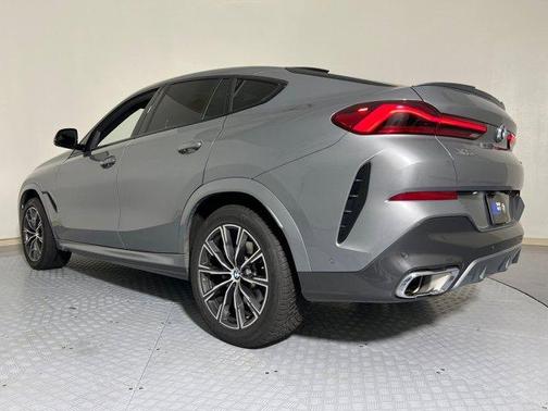 2025 BMW X6 xDrive40i