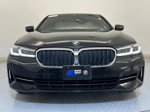 2022 BMW 530 i