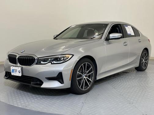 2019 BMW 330 i
