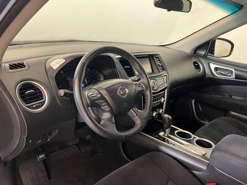 2013 Nissan Pathfinder SV