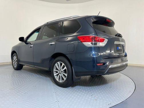 2013 Nissan Pathfinder SV