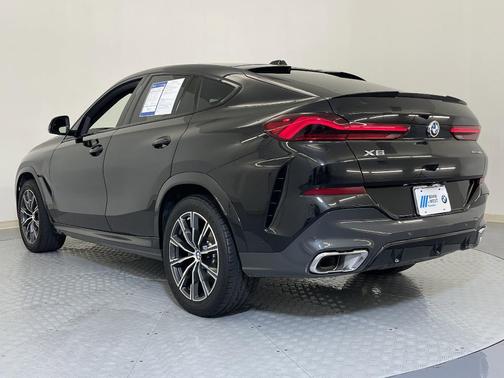 2025 BMW X6 xDrive40i