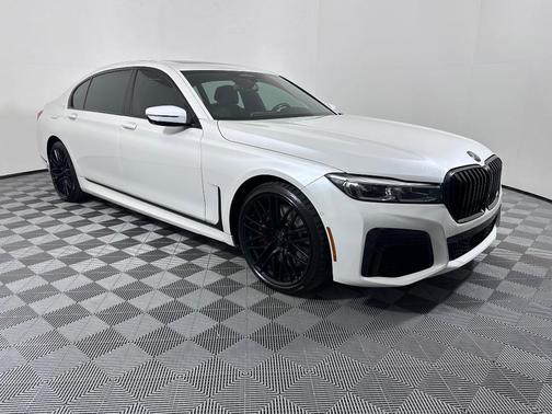 2021 BMW 750 i xDrive