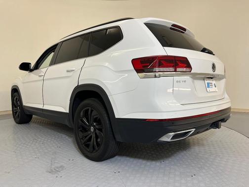 2022 Volkswagen Atlas 3.6L SE w/Technology