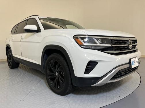 2022 Volkswagen Atlas 3.6L SE w/Technology