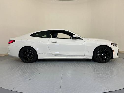 Alpine White 2026 BMW 430 i