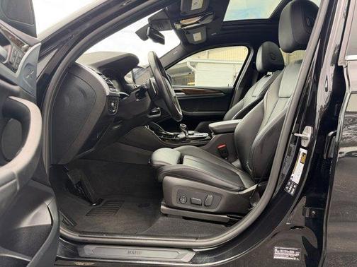 2024 BMW X4 xDrive30i