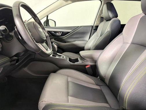 Crystal White Pearl 2023 Subaru Outback Onyx Edition