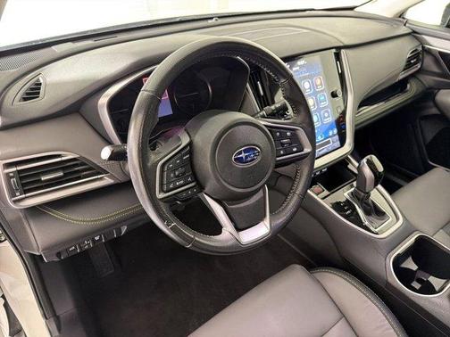 Crystal White Pearl 2023 Subaru Outback Onyx Edition
