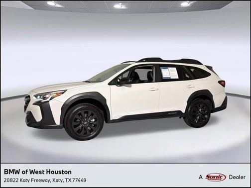 Crystal White Pearl 2023 Subaru Outback Onyx Edition