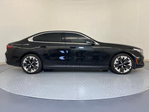 2024 BMW i5 eDrive40