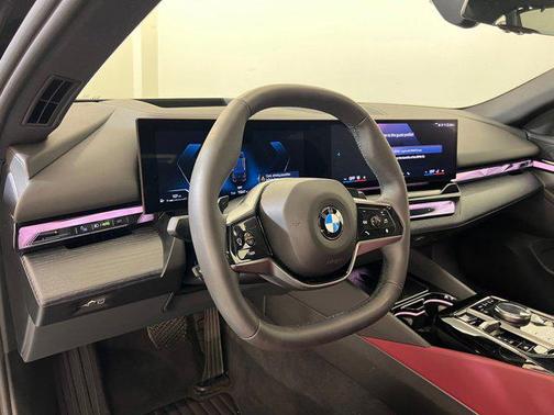 2025 BMW 540 i xDrive