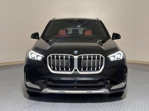 Black Sapphire Metallic 2025 BMW X1 xDrive28i